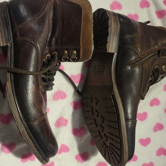 Booth - Picture 8 of 11